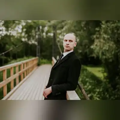 何薇琪
